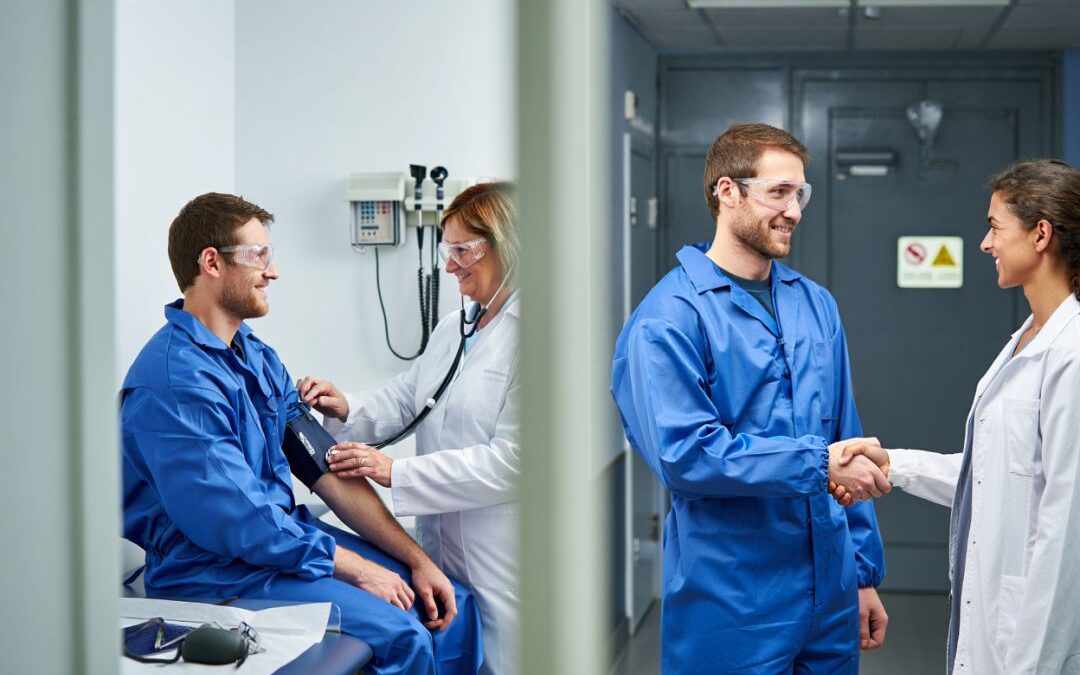 Historias reales: Casos donde los exámenes médicos salvaron vidas en el trabajo